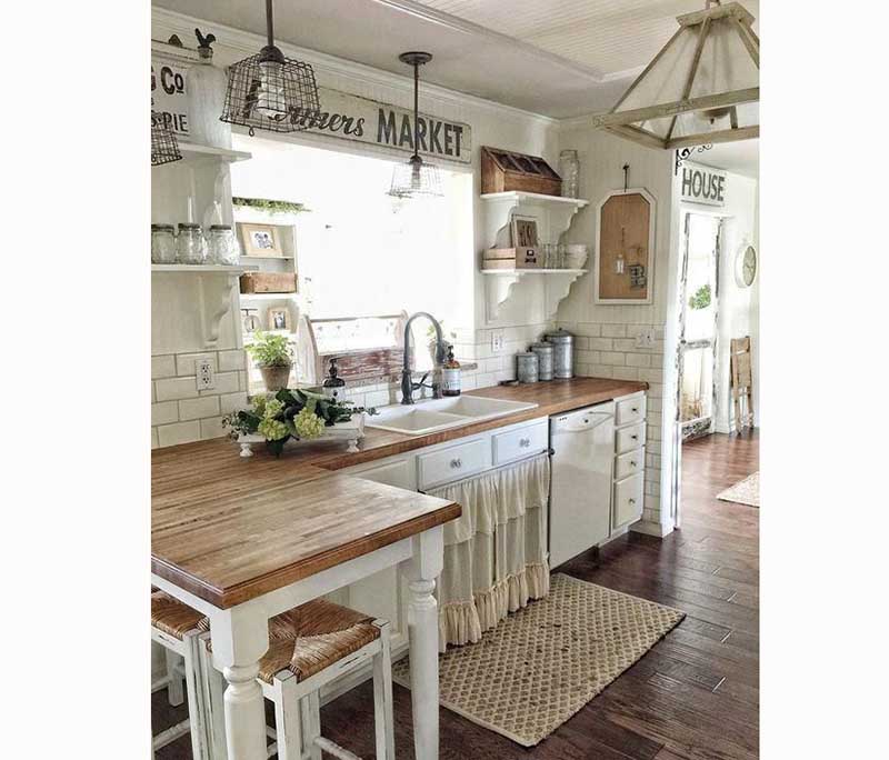 (Ξανα)ανανεώνοντας την κουζίνα